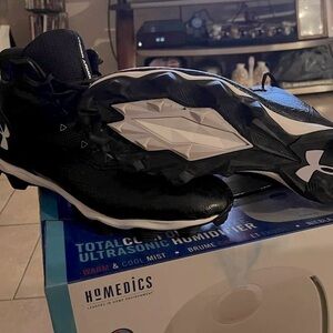 Under Armour Cleats